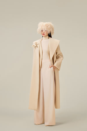 CREAM TRENCH COAT