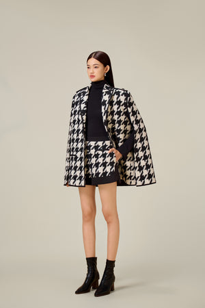 BLACK HOUNDSTOOTH CAPE