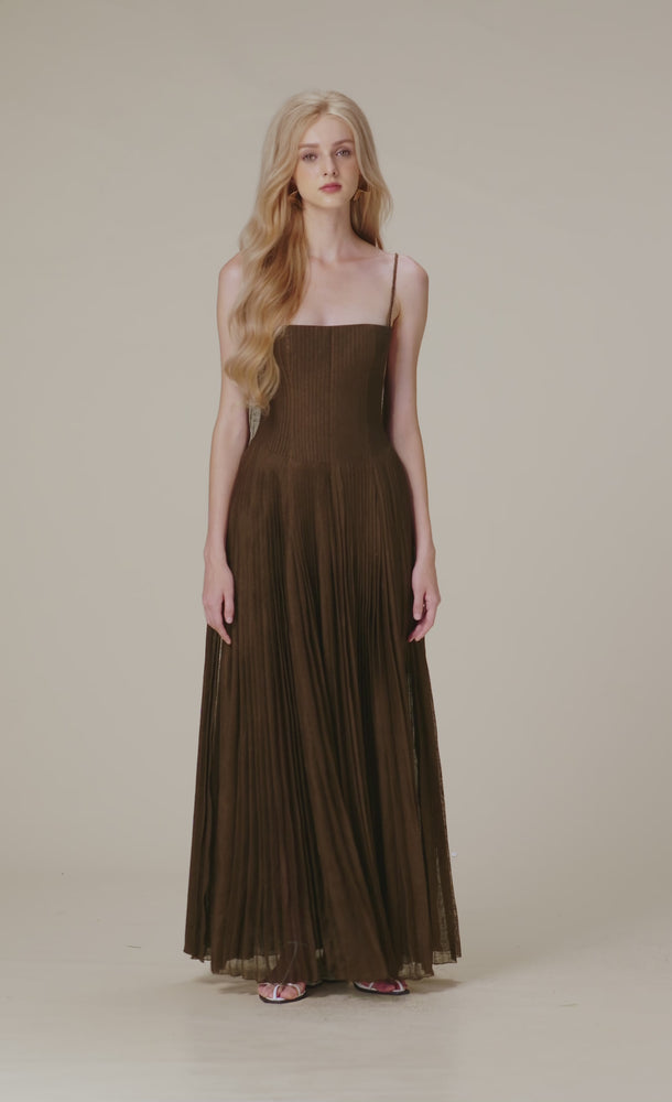 
            
                Load and play video in Gallery viewer, Chocolate Linen Maxi Dress
            
        