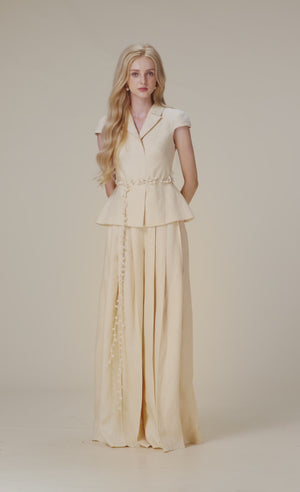 
            
                Load and play video in Gallery viewer, Linen Convallaria Blazer
            
        