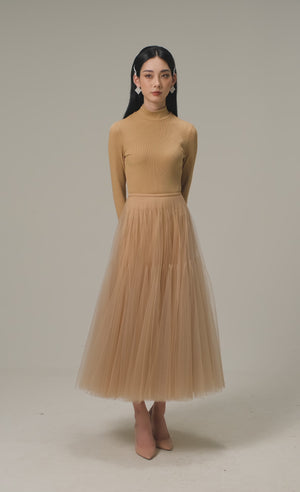 
            
                Load and play video in Gallery viewer, CAFE TULE TRIANGLE SKIRT WITH LINING
            
        