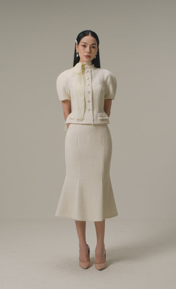 
            
                Load and play video in Gallery viewer, IVORY TWEED JACKET
            
        