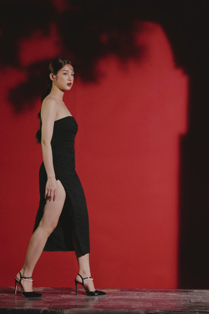 
            
                Load and play video in Gallery viewer, Draped Pencil Dress
            
        