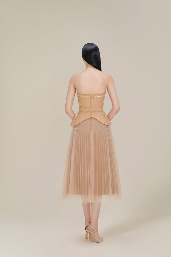 
            
                Load image into Gallery viewer, Giselle Skirt
            
        