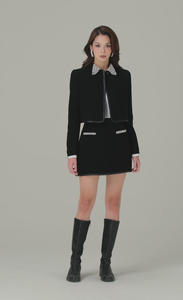 
            
                Load and play video in Gallery viewer, BEADED BOW JACKET
            
        