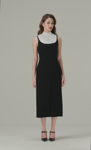 
            
                Load and play video in Gallery viewer, SMOCKED PENCIL DRESS
            
        