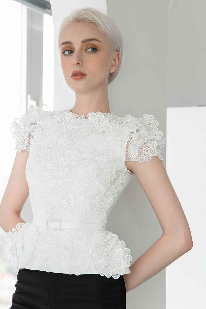 FLORAL LACE TOP