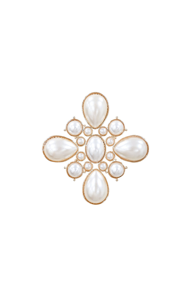 
            
                Load image into Gallery viewer, PEARLS LOVERS
            
        