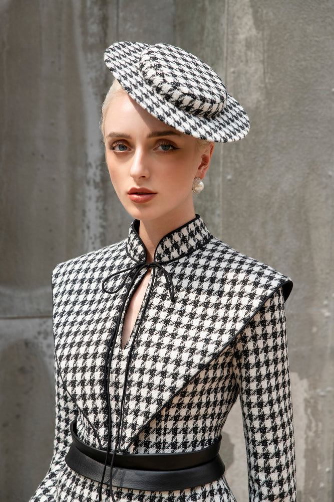 
            
                Load image into Gallery viewer, Wallis Hat - Black and White Houndstooth
            
        