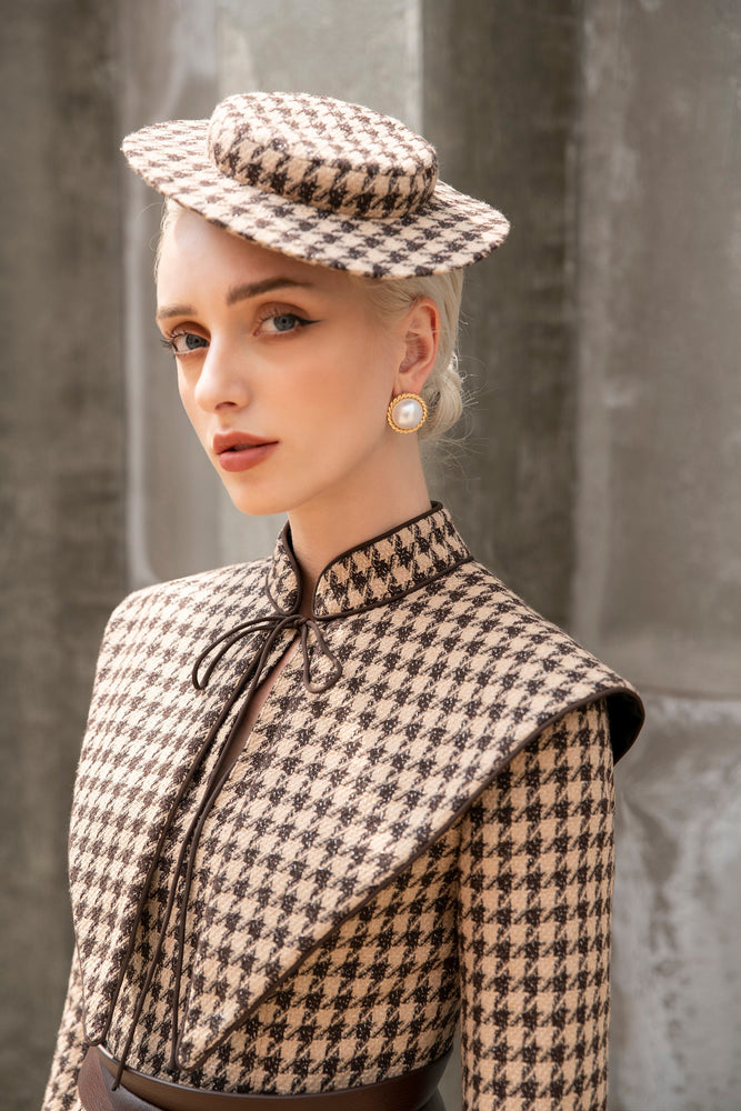 
            
                Load image into Gallery viewer, Wallis Hat - Brown and Beige Houndstooth
            
        