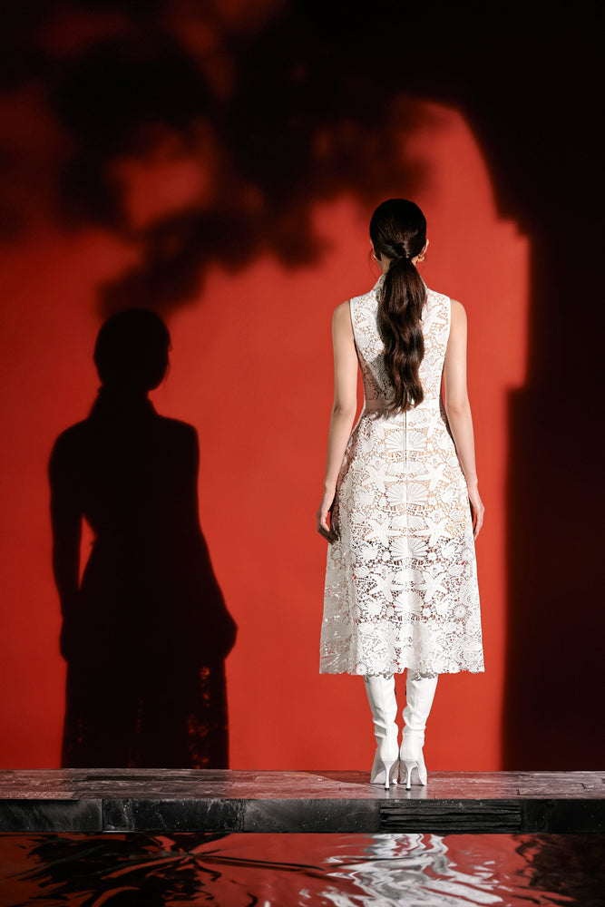White Lace Sleeveless Dress