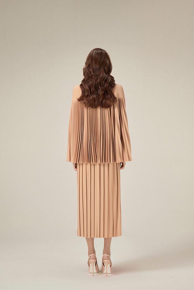 CAMEL PLEATED CAPE JACKET