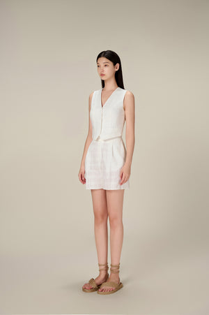 WHITE LINEN SHORTS