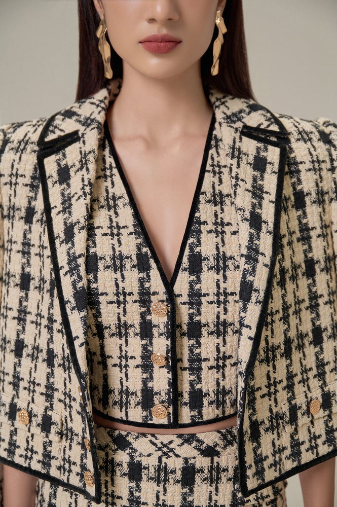 
            
                Load image into Gallery viewer, CLASSIC GINGHAM JACKET
            
        