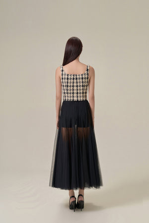 BLACK TULE TRIAGLE SKIRT