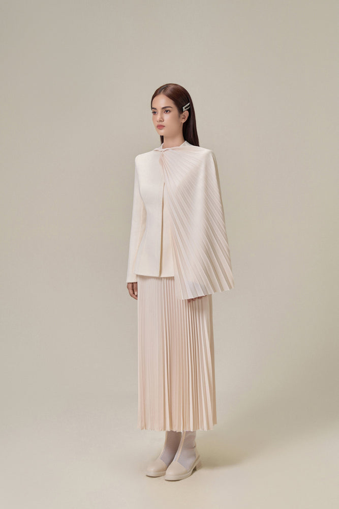 IVORY PLEAT CAPE JACKET