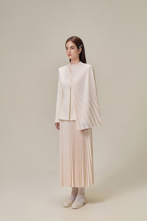 IVORY PLEAT CAPE JACKET