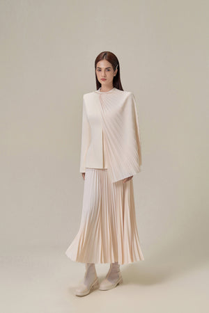 IVORY PLEAT CAPE JACKET