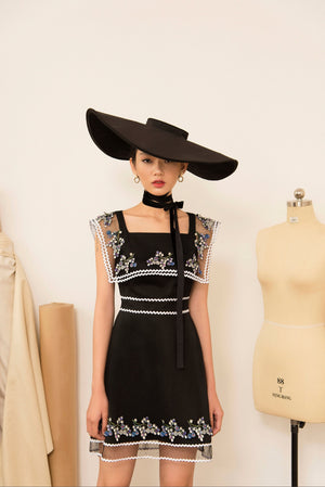 
            
                Load image into Gallery viewer, Mandarina Dress
            
        