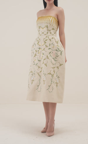 
            
                Load and play video in Gallery viewer, Almira Dress
            
        