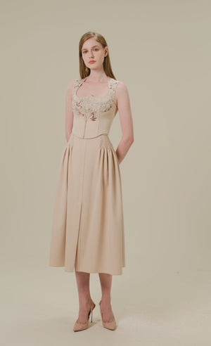 
            
                Load and play video in Gallery viewer, Embroidered Sleeveless Beige Top
            
        