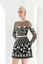 APPLIQUÉ DRESS